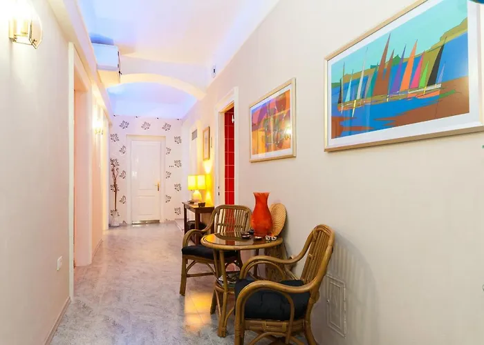 Bristol Lux 3Br Apartment With View Zadar