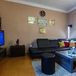 Апартаменти Bristol Lux 3br With View Задар
