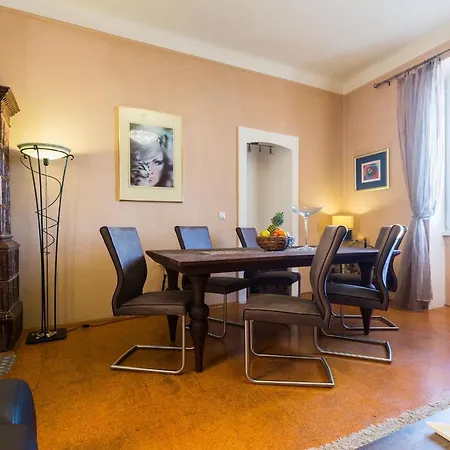 Bristol Lux 3br With View